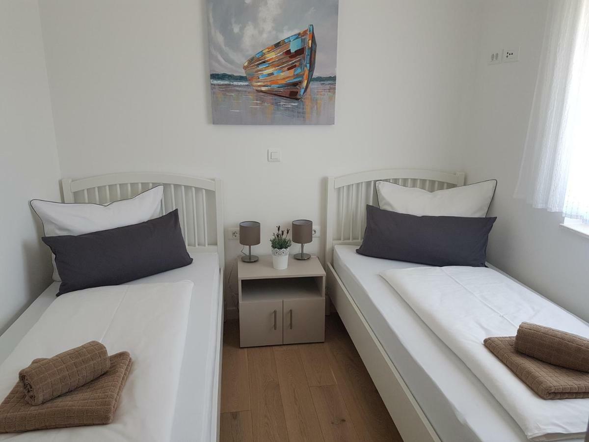 Apartment Aria Exclusive Petrcane Buitenkant foto